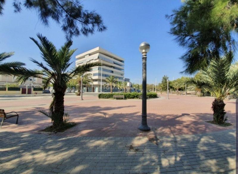 Foto e7234c22-fc2e-4397-be2c-c0d9e917f5ec. Planta baixa amb calefacció piscina a Ciutat Universitària Elche / Elx