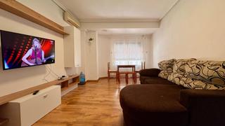 Piso en Camí dels Magros - Casablanca. Acogedor piso en carrús este, elche ideal para entrar a vivir