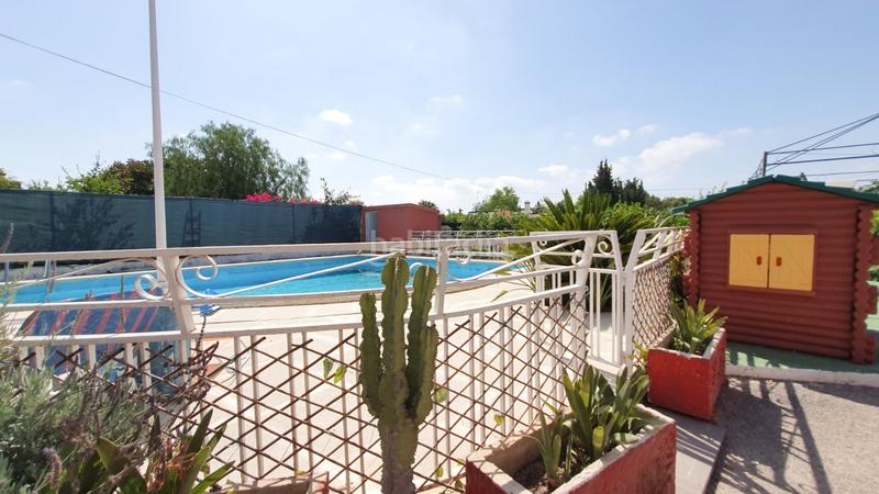 Foto 778723c2-9bd3-4226-84ca-1af37a530e2a. Xalet amb calefacció aparcament piscina a Alzabares Elche / Elx