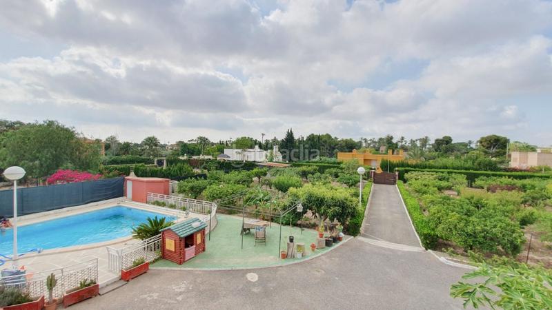 Foto ce5f32a7-486c-49c1-8a69-fa63cf1bc1c9. Xalet amb calefacció aparcament piscina a Alzabares Elche / Elx