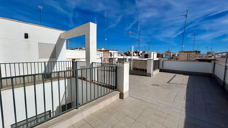 Foto f7974b86-e4ab-4765-972b-a170b1eddcc7. Pis a Reina Victoria - Miguel Hernández Elche / Elx