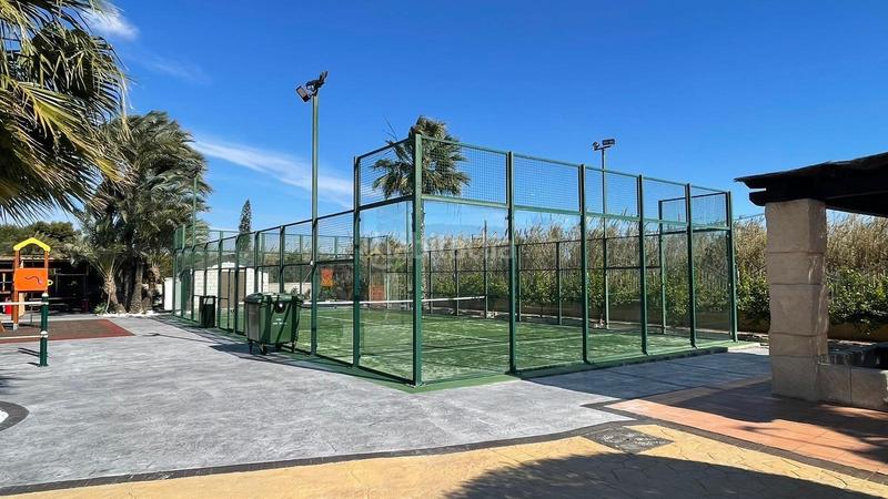 Foto 3244fb12-c7cf-4a7f-b1e5-175d5815cd9e. Xalet amb calefacció aparcament piscina a La Portalada Elche / Elx