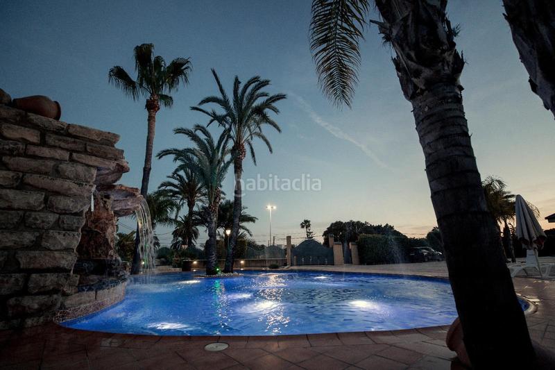 Foto 3b6ae633-3dd0-4e81-9f07-d55394b276a4. Xalet amb calefacció aparcament piscina a La Portalada Elche / Elx