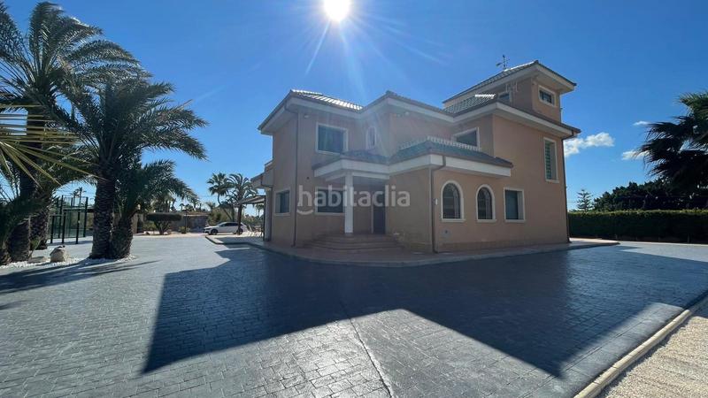 Foto 67a7c85c-bfcf-4bdb-96b3-1e656a940f45. Xalet amb calefacció aparcament piscina a La Portalada Elche / Elx