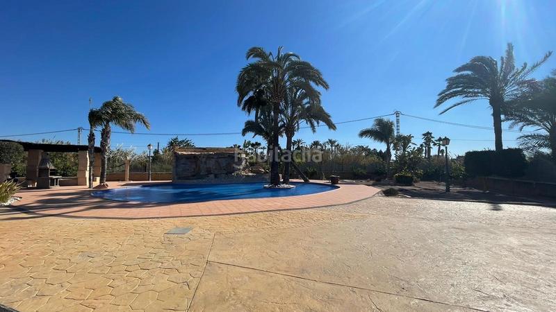 Foto 8d5e7043-da1f-4dc4-bdb0-62a3f5927c53. Xalet amb calefacció aparcament piscina a La Portalada Elche / Elx
