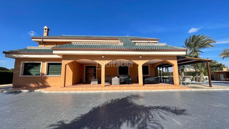 Foto cfdc846b-e365-43a5-bca2-602503b304c8. Xalet amb calefacció aparcament piscina a La Portalada Elche / Elx