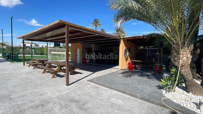 Foto e1a50bfb-8e76-4763-9504-e0f7f7e12519. Xalet amb calefacció aparcament piscina a La Portalada Elche / Elx