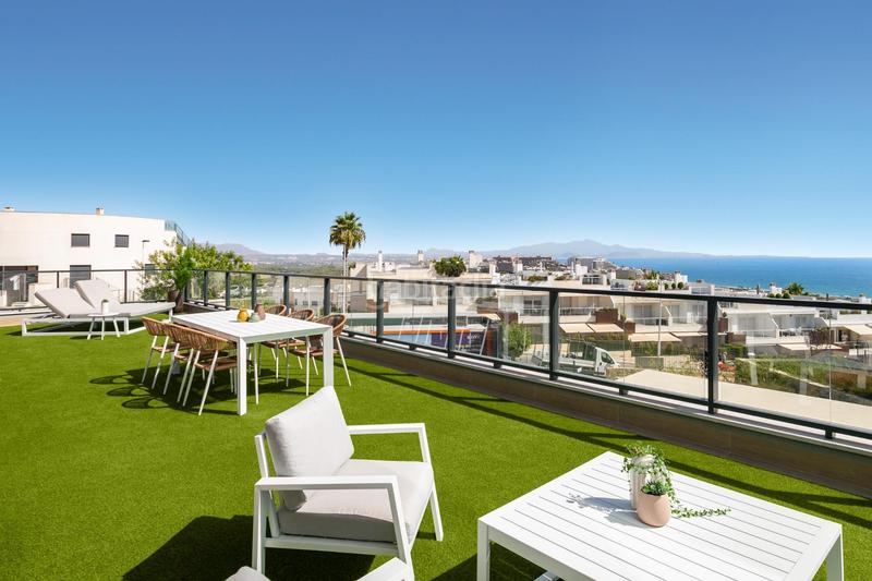 Foto 94f90a81-8046-4624-a96c-c99d9a3ca210. Pis amb calefacció aparcament piscina a Monte y Mar Santa Pola