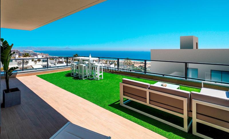 Foto b7fcb1b4-5137-4deb-b09d-c92bbdc836b7. Pis amb calefacció aparcament piscina a Monte y Mar Santa Pola