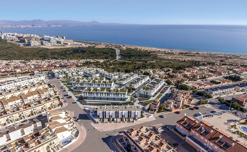 Foto d4d07f38-102c-4785-9741-ab78494a4641. Pis amb calefacció aparcament piscina a Monte y Mar Santa Pola