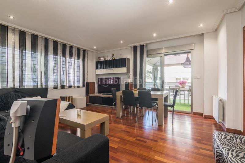 Foto 4b43f4fc-d485-49b6-9e5d-8eff75f302d6. Rez-de-chaussée dans calle cantallops 7 dans Nou Altabix Elche / Elx