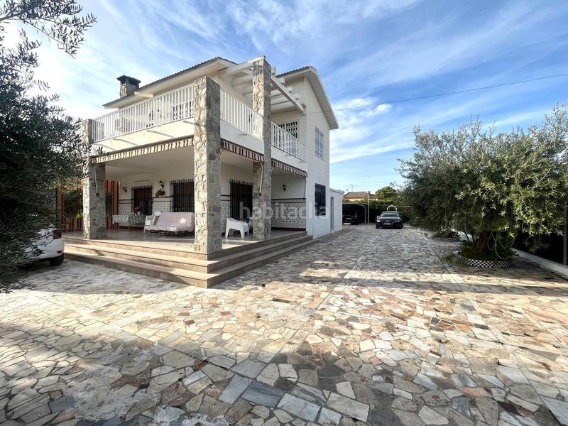 Foto 69f5e1bc-de17-43cb-acc3-bd7c5ddc5f4b. Xalet amb aparcament piscina a Jubalcoi Elche / Elx