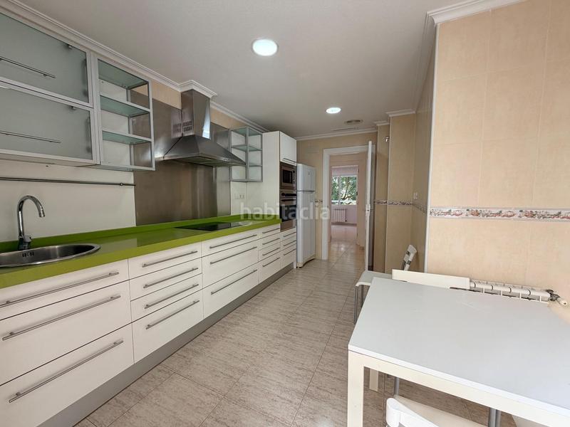 Foto 2295cc4e-956a-4bc9-8beb-56df9073a91c. Lloguer planta baixa amb calefacció aparcament piscina a Elche / Elx