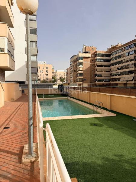 Foto 01f1c59d-43f3-476c-9a62-8ef80f8f27d8. Alquiler planta baja tu planta baja de alquiler en zona kelme en urbanización con piscina en Elche / Elx