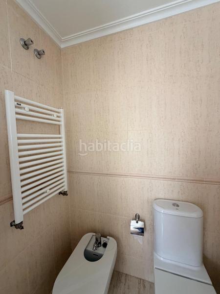 Foto ebe985fe-23e1-41b6-a2ab-5d955c7bf197. Location rez-de-chaussée avec chauffage parking piscine dans Elche / Elx