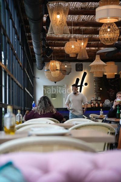 Foto a590ce3e-a73a-4211-8ada-3fa9056af116. Alquiler local comercial traspaso restaurante Valverde, elche en Elche / Elx