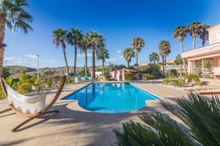 Chalet à Jubalcoi. Villa mediterránea bonavista elche