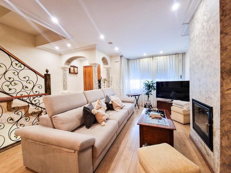 Foto 12c70f30-b1b7-475e-8332-3a8cf768797f. Haus mit heizung parking pool in Ciutat Jardí - Torreta Verdí Elche / Elx