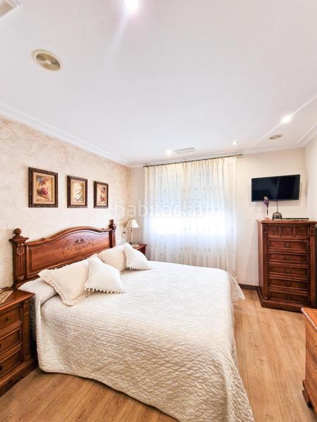 Foto 8aa2774c-05b1-4919-bcaa-f254a0838d25. Haus mit heizung parking pool in Ciutat Jardí - Torreta Verdí Elche / Elx