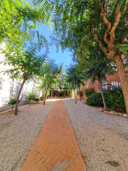 Foto ae5a8f85-db11-4321-bb1c-4b4ad9c293f4. Haus mit heizung parking pool in Ciutat Jardí - Torreta Verdí Elche / Elx