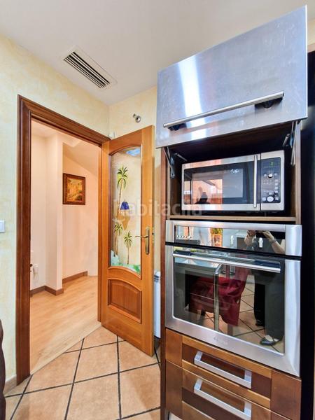 Foto b09e2c53-c44f-4123-8a75-4bd269b5ea06. Haus mit heizung parking pool in Ciutat Jardí - Torreta Verdí Elche / Elx