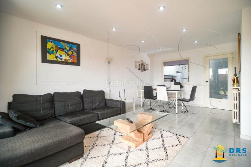 Foto ce4b471e-d0db-4712-b4ce-c1179883c873. Lloguer apartament a n/a a Centre Lloret de Mar