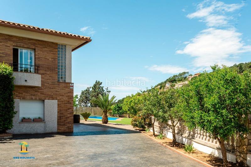 Foto 6a351985-43b3-4701-a8e3-676b0ae84d38. Rent house with heating parking pool in Serra Brava Lloret de Mar