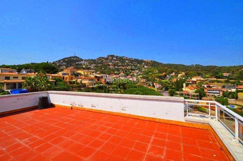 Foto e448cf50-7eb6-408c-aed6-2bd3ae355c8f. House with heating parking pool in Roca Grossa Lloret de Mar