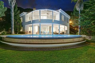 Haus in Montgoda. Villa tortuga