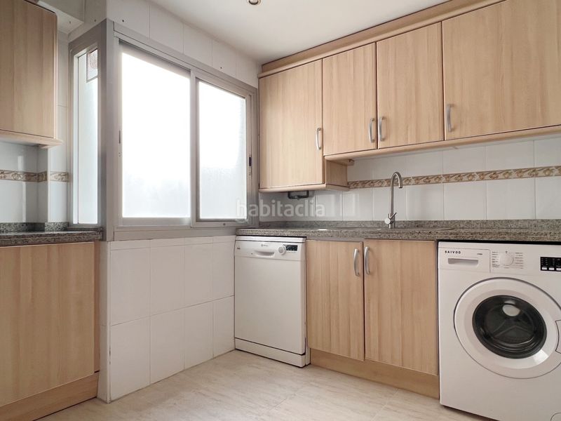 Piso en carrer del pintor ferrer calatayud 5 fantástica vivienda amueblada, amplia, luminosa y muy bien situada en barrio muy agradable en Valencia - Imagen 21