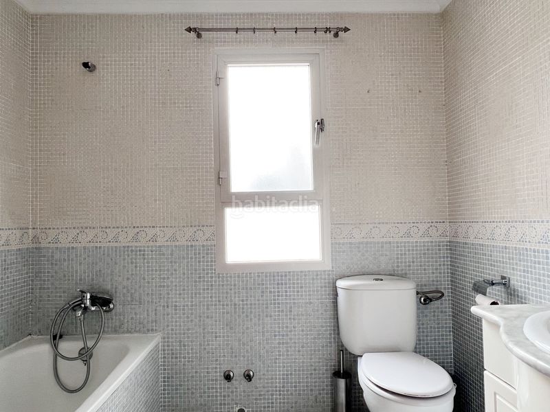 Piso en carrer del pintor ferrer calatayud 5 fantástica vivienda amueblada, amplia, luminosa y muy bien situada en barrio muy agradable en Valencia - Imagen 41