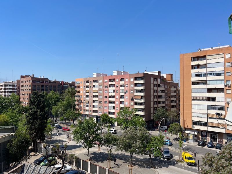 Piso en carrer del pintor ferrer calatayud 5 fantástica vivienda amueblada, amplia, luminosa y muy bien situada en barrio muy agradable en Valencia - Imagen 15