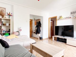 Flat en Carrer miguel hern�ndez 71. Fant�stica vivienda reformada, muy luminosa y en zona muy tranqu