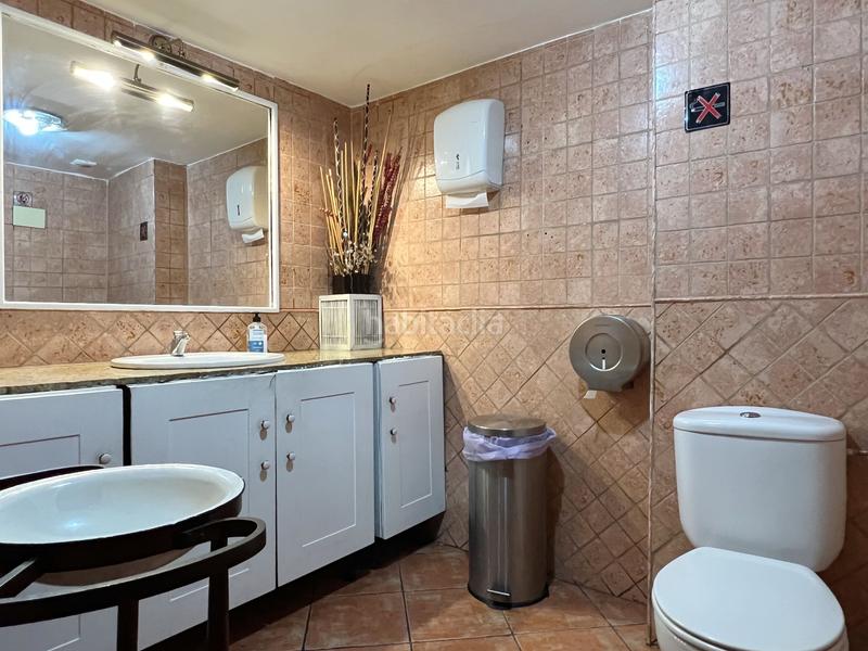 Foto 8767b95a-59a9-4973-8407-c0d162e46f63. Transfer business premise in carrer d'eduard boscà 8 in Valencia