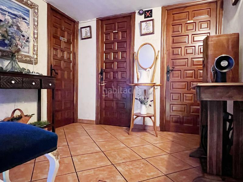 Foto b44a51b8-c51e-49f6-918f-c840249e1663. Traspaso local comercial en carrer d'eduard boscà 8 en Valencia