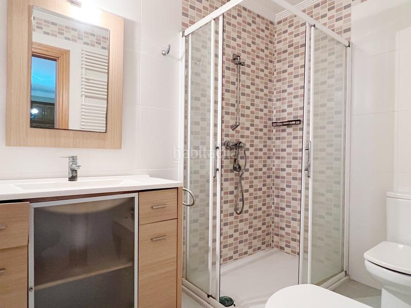 Foto 21e99bd5-c39d-473c-bd3c-b0818804d01e. Edifici a plaça de la font de sant agustí 5d a El Castellar i l'Oliverar Valencia