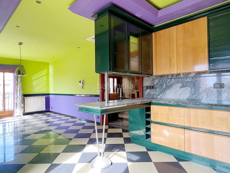 Foto 3843cd04-5941-47de-b4db-68ee14c5bfbd. Edifici a plaça de la font de sant agustí 5d a El Castellar i l'Oliverar Valencia