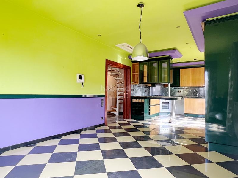 Foto 3e2ae96a-e512-463f-bee9-e1d150ce4dda. Edifici a plaça de la font de sant agustí 5d a El Castellar i l'Oliverar Valencia