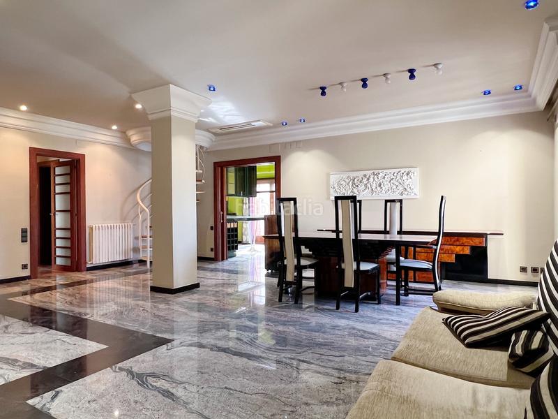 Foto 49daa1b5-31f6-4090-83e5-8e8605ed0db3. Edifici a plaça de la font de sant agustí 5d a El Castellar i l'Oliverar Valencia