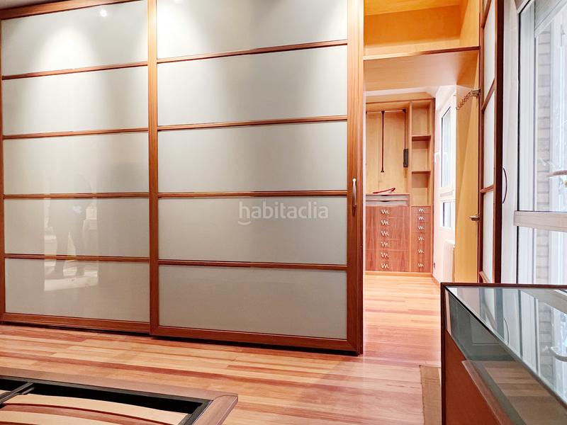 Foto 862c3cce-2710-411b-8ab2-b1aa6ee16702. Edifici a plaça de la font de sant agustí 5d a El Castellar i l'Oliverar Valencia