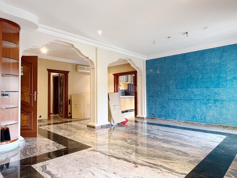 Foto 874e192a-347b-44c8-96d7-b1edfc4b813b. Edifici a plaça de la font de sant agustí 5d a El Castellar i l'Oliverar Valencia