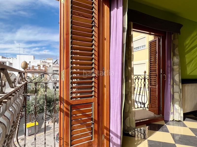 Foto adb7156c-1171-4d14-b9f1-686f4875458d. Edifici a plaça de la font de sant agustí 5d a El Castellar i l'Oliverar Valencia