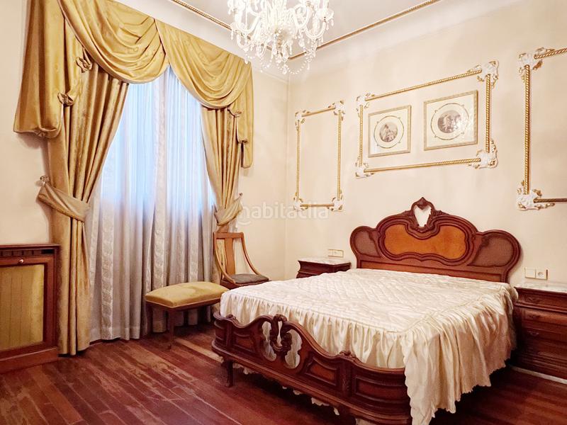 Foto c6d6fe0f-c7b9-4c49-98c6-efd0b967f323. Edifici a plaça de la font de sant agustí 5d a El Castellar i l'Oliverar Valencia