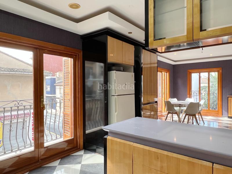 Foto d205c35a-1f87-4f26-8048-d6cd710294d4. Edifici a plaça de la font de sant agustí 5d a El Castellar i l'Oliverar Valencia