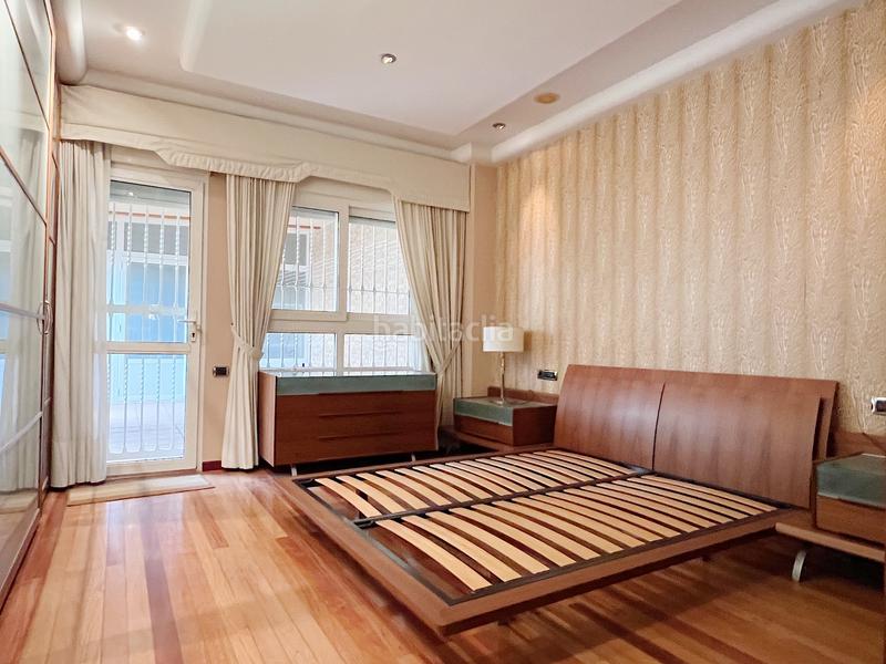 Foto f0aa3a01-c390-49f0-b6ab-f1368e65acba. Edifici a plaça de la font de sant agustí 5d a El Castellar i l'Oliverar Valencia