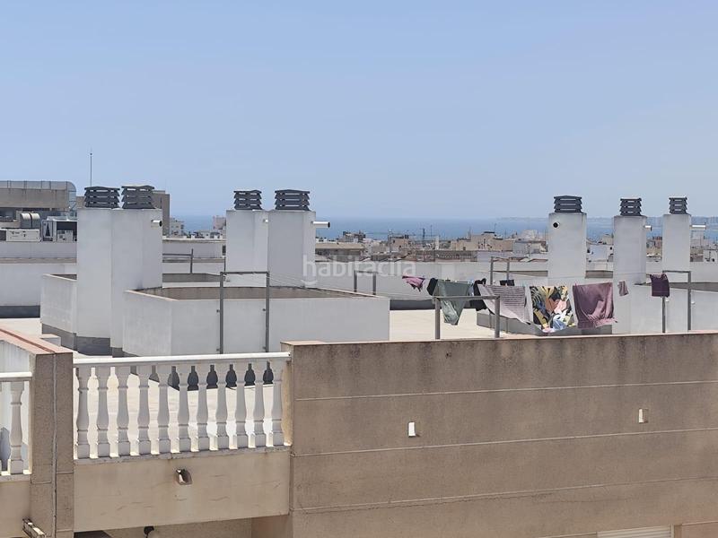 Foto 0a501612-d5b2-4af9-8fc1-abdd495dd9dc. Piso en calle loma la 48 tu apartamento centrico, con piscina y con plaza de garaje en Torrevieja