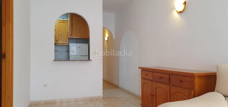 Foto be9470bc-a88f-4c43-b97d-0a2bea30b870. Piso en calle loma la 48 tu apartamento centrico, con piscina y con plaza de garaje en Torrevieja