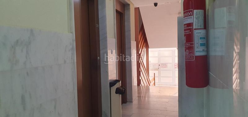 Foto d02c2a2c-8c04-4ac7-a164-9c4e3c20f3a5. Piso en calle loma la 48 tu apartamento centrico, con piscina y con plaza de garaje en Torrevieja