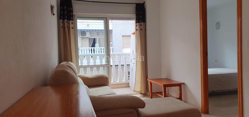 Foto d10afea8-9e04-46cc-9f8a-6506c61b18af. Piso en calle loma la 48 tu apartamento centrico, con piscina y con plaza de garaje en Torrevieja