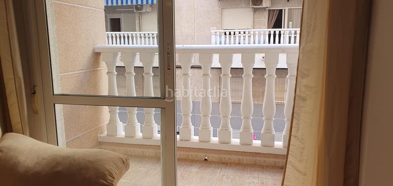 Foto d4201bb8-4267-4742-8baf-bf08e626ff6f. Piso en calle loma la 48 tu apartamento centrico, con piscina y con plaza de garaje en Torrevieja